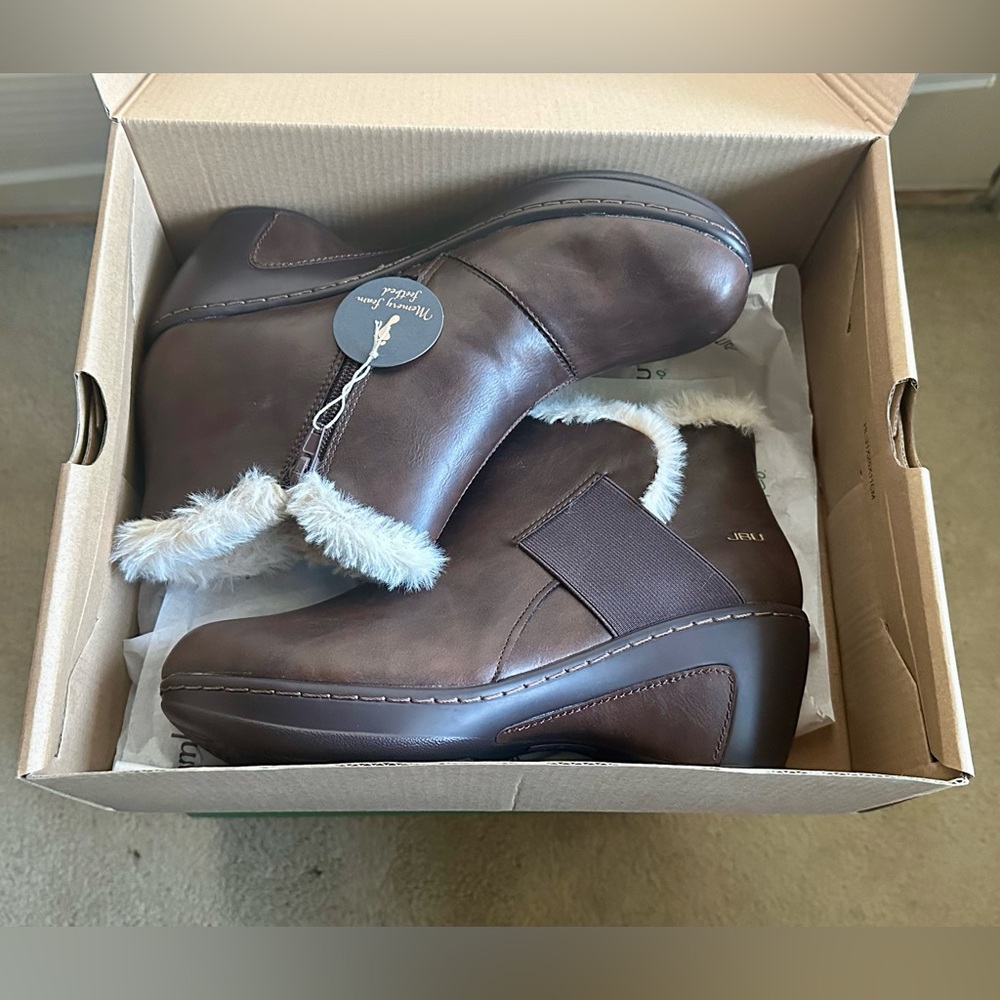 Jambu JBU Mila Brown Fur-Trimmed Ankle Booties